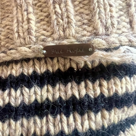 FREE PEOPLE long boho knit cardigan - Picture 4 of 4